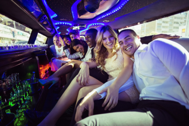 Houston Gregs Limos, Black Car Service, Airport Shuttle Limo, The Woodlands, Spring, Tomball, Kingwood, Cypress, Katy.